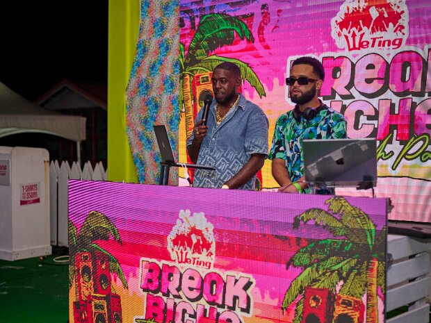 We Ting Beach